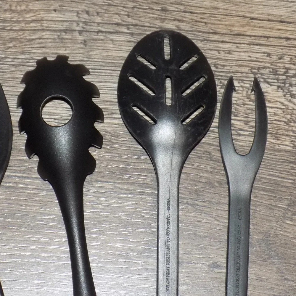 Calphalon Kitchen Utensil Set 5pc Black Grey Good Spatula Whisk Pasta Fork